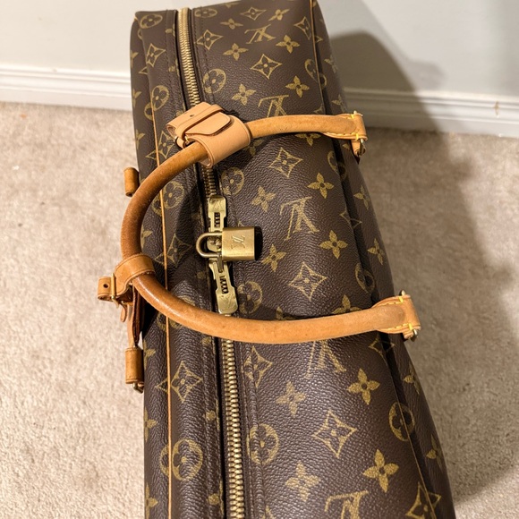🎊SOLD🎊Authentic Louis Vuitton Sirius 45 Carry On Suitcase/Travel Bag - Picture 6 of 16